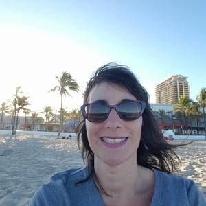 Meet your Posher, Caryn